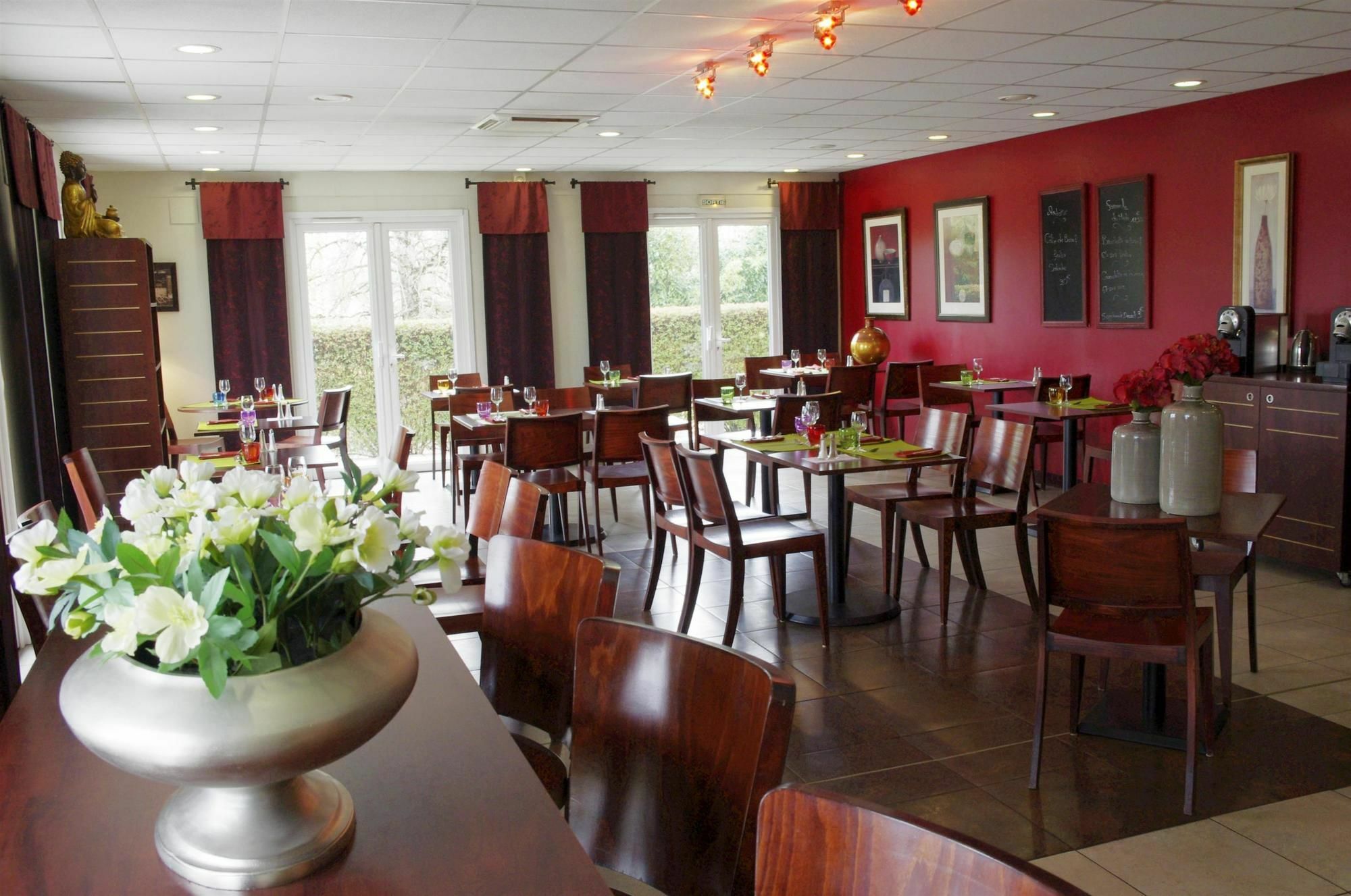 Kyriad Libourne Saint Emilion Exterior foto